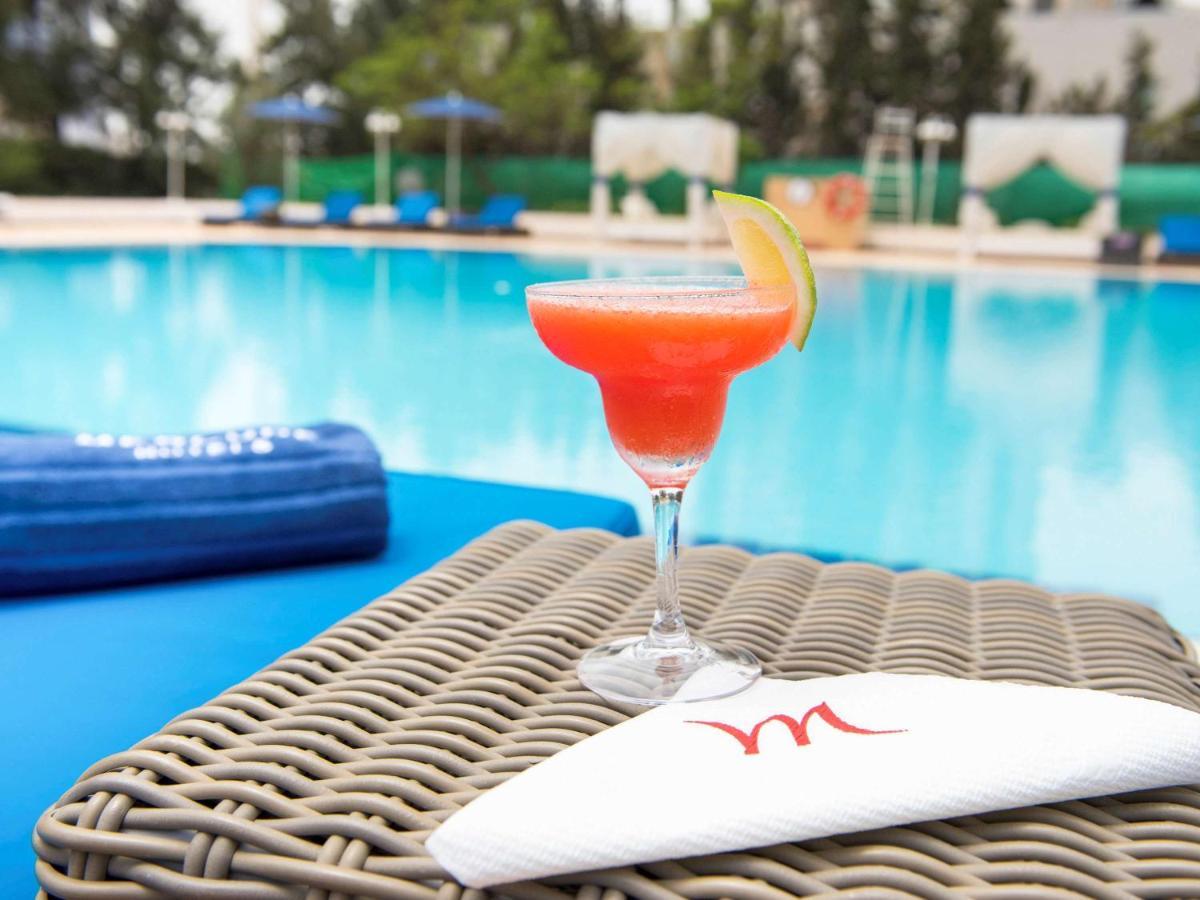 グランド ホテル メルキュール アルジェ エアロポート Dar el Beïda エクステリア 写真 Pool at the W Hotel