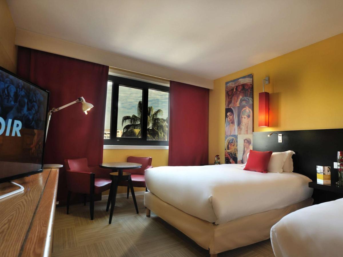 グランド ホテル メルキュール アルジェ エアロポート Dar el Beïda エクステリア 写真 A room at the Adagio Paris Porte de Versailles